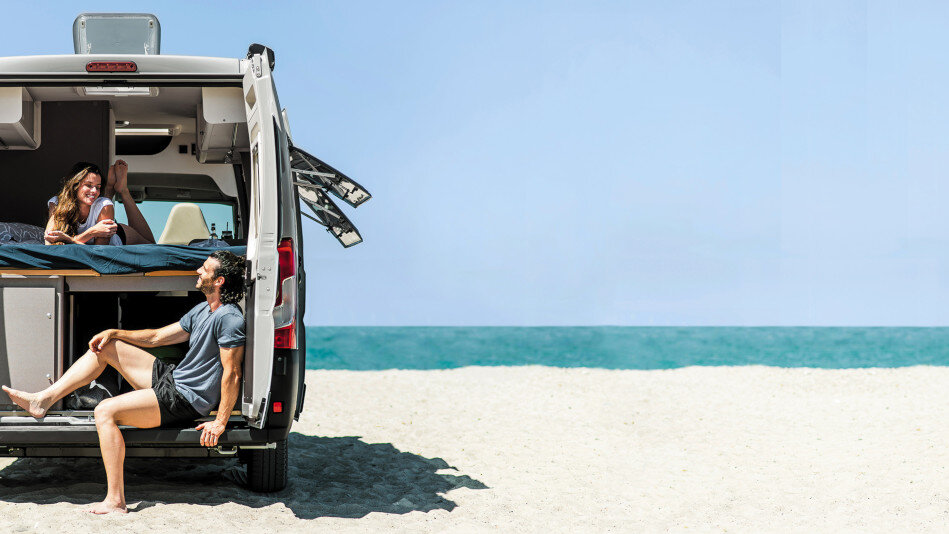Wohnmobil an Strand