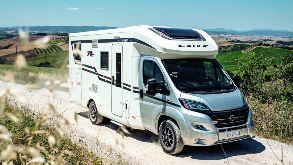Wohnmobil in der Natur
